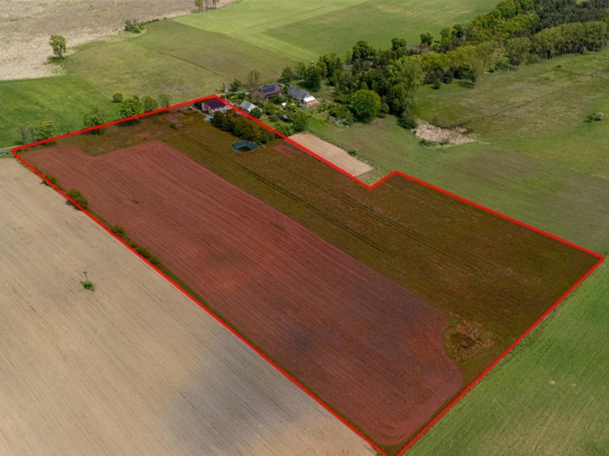 Dom z gospodarstwem rolnym – na Pojezierzu Ińskim