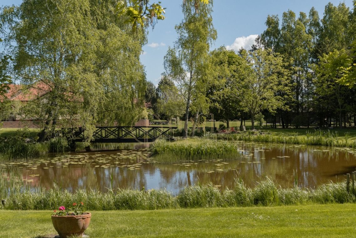 Rezydencja na działce 1 ha, Promocyjna Cena!!!