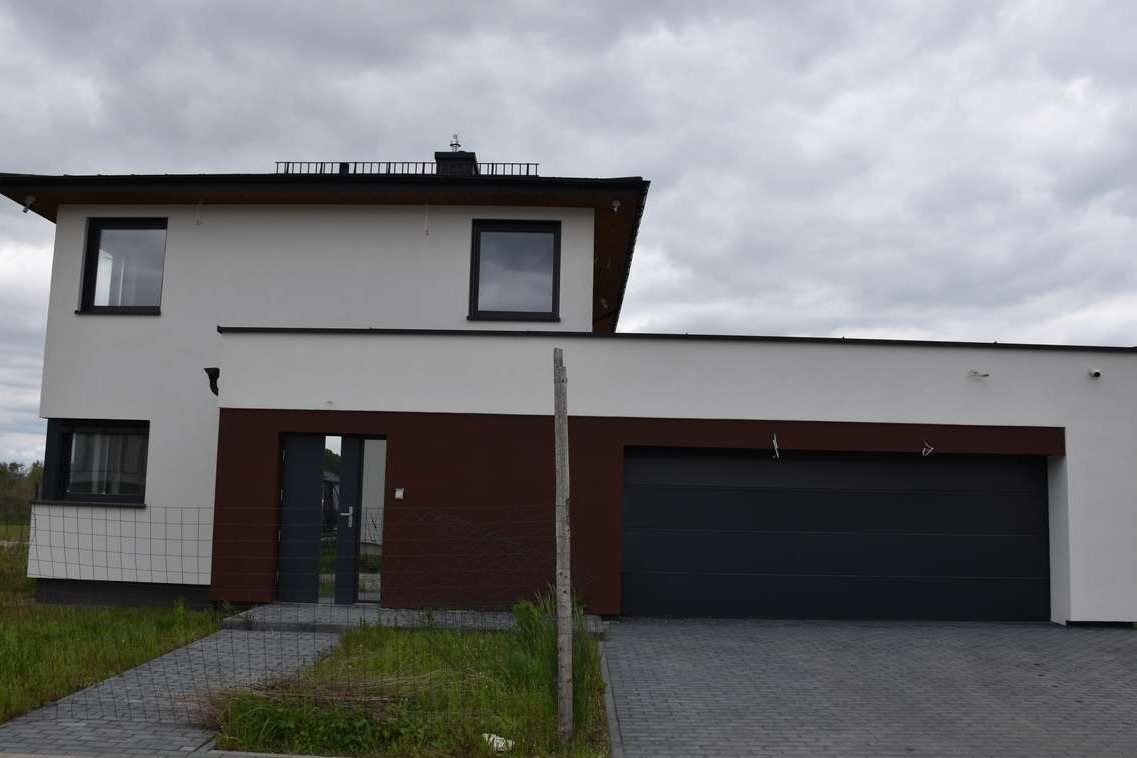 Sprzedam nowoczesny dom 198 m²