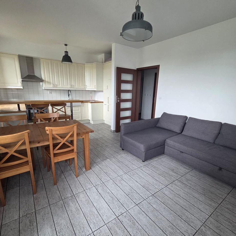 Mieszkanie 2pokojowe z balkonem, garażem i kom. lokat. bez posrednikow