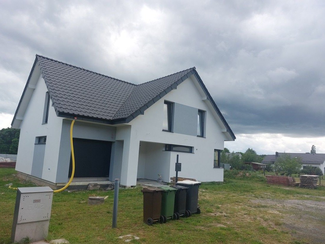 Atrakcyjny, nowy, wolnostojacy dom w Droszkowie