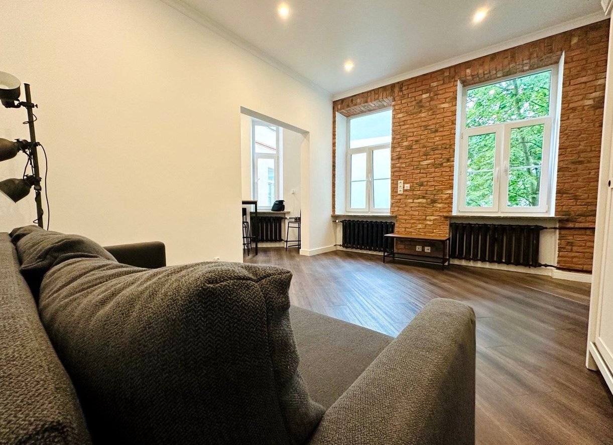 BEZPOŚREDNIO • CENTRUM • LOFT • KAMIENICA