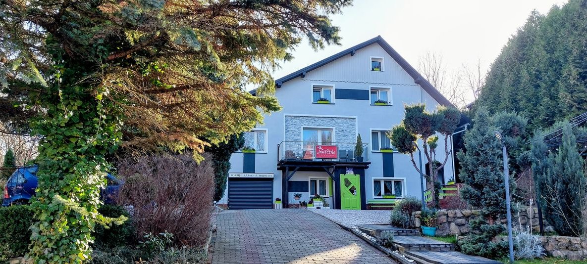 Centrum Karpacza - dom z pokojami na wynajem