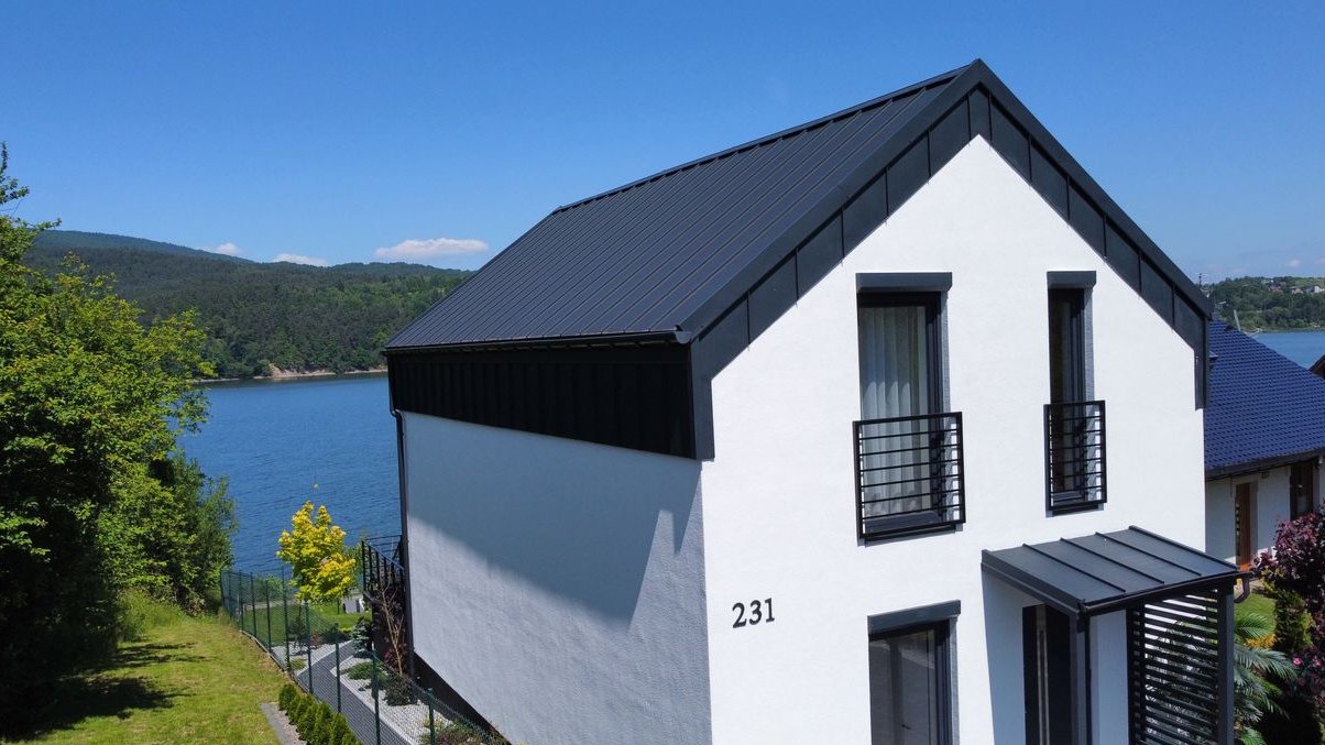 Dom nad Jeziorem z ogrodem!