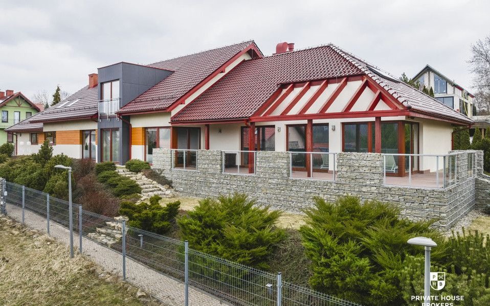 Fantastyczny dom z basenem wewnętrznym