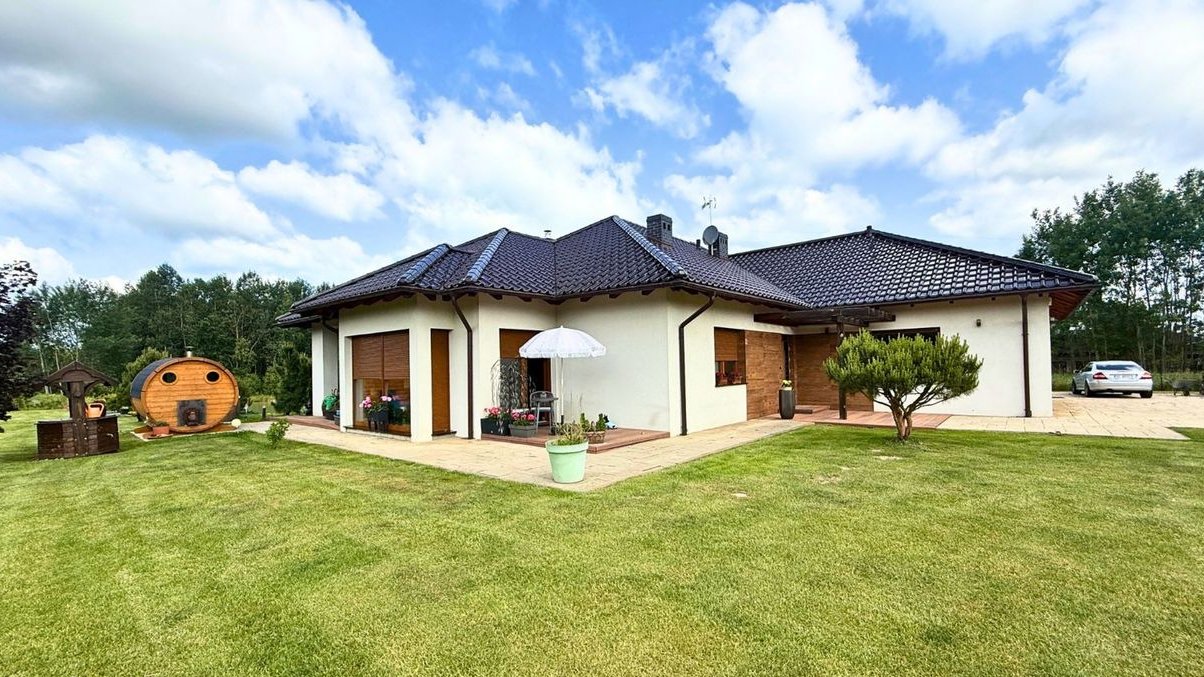 Luksusowy dom w pełni wyposażony/Duża działka ze Stawem