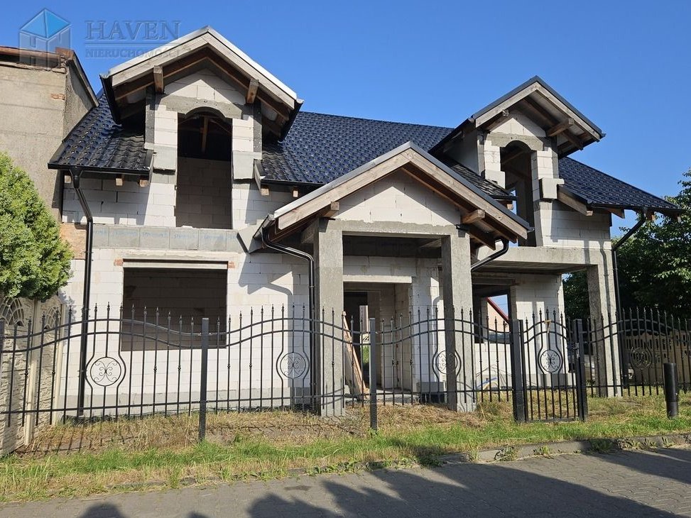 Dom/Biuro 147 m² – Jasin - stan surowy otwarty