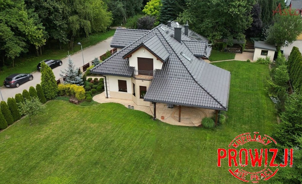 Piękny stylowy dom przy Trzech Stawach