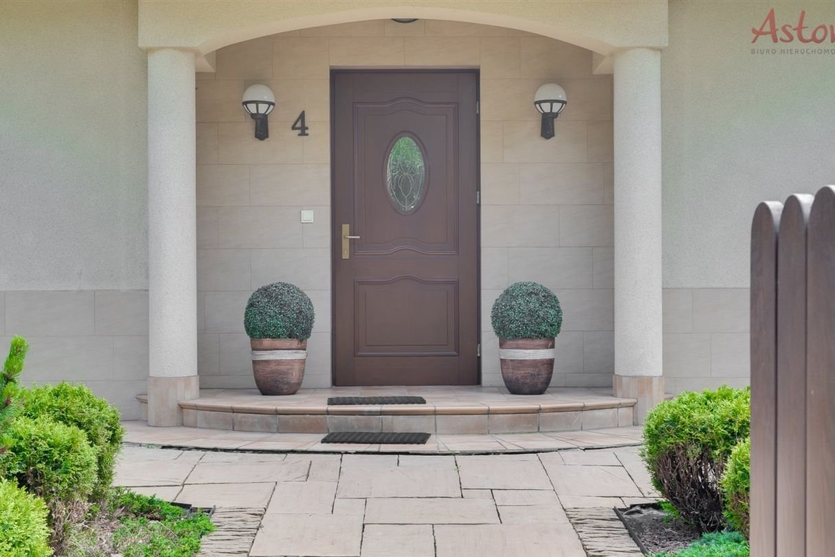 Piękny stylowy dom przy Trzech Stawach