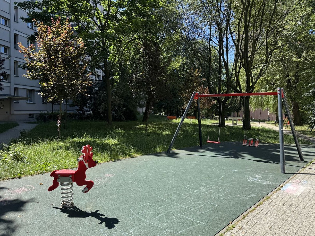 Zamieszkaj na KOSZUTCE! Wyposażone, do zamieszkania. 0% PROWIZJI!