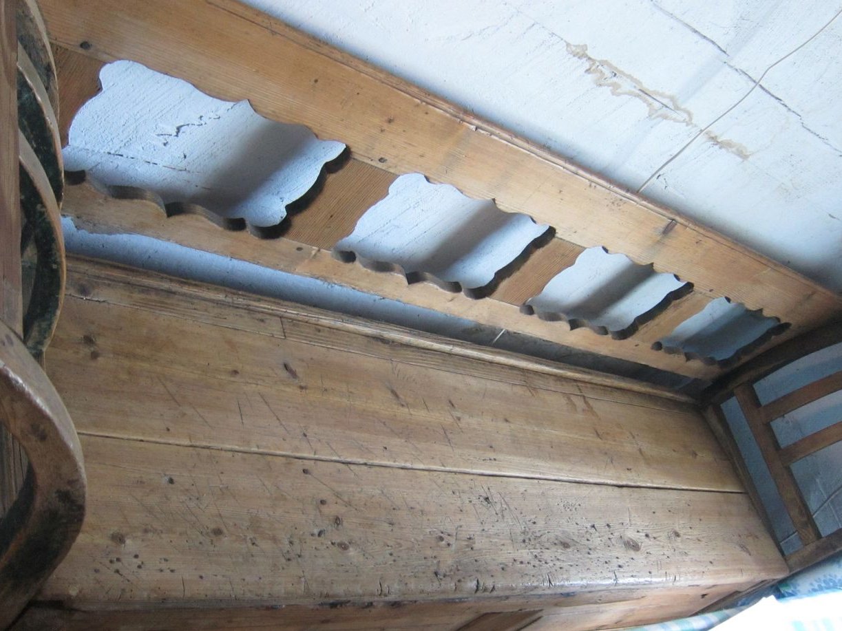 siedlisko, stuletni dom drewniany z bali , prywatnie , Brzesko 10 km