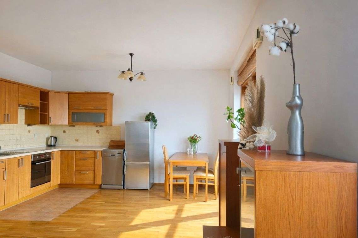 2-pok. k. Metra Dworzec Gdański-recepcja