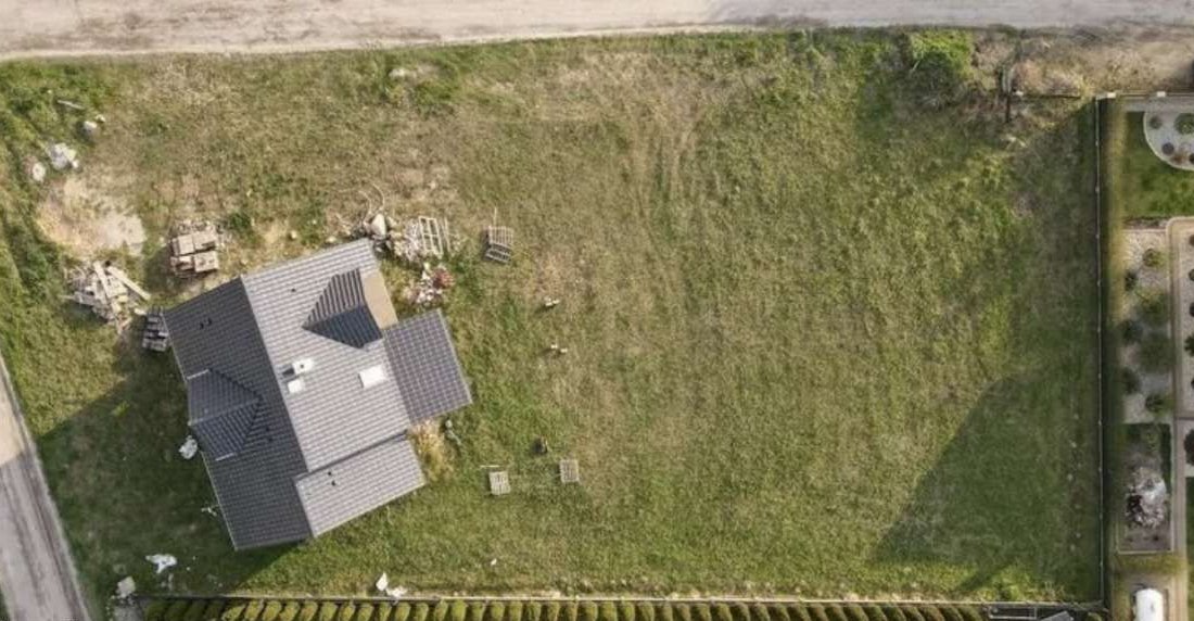 Przestronny dom z garażem na sprzedaż