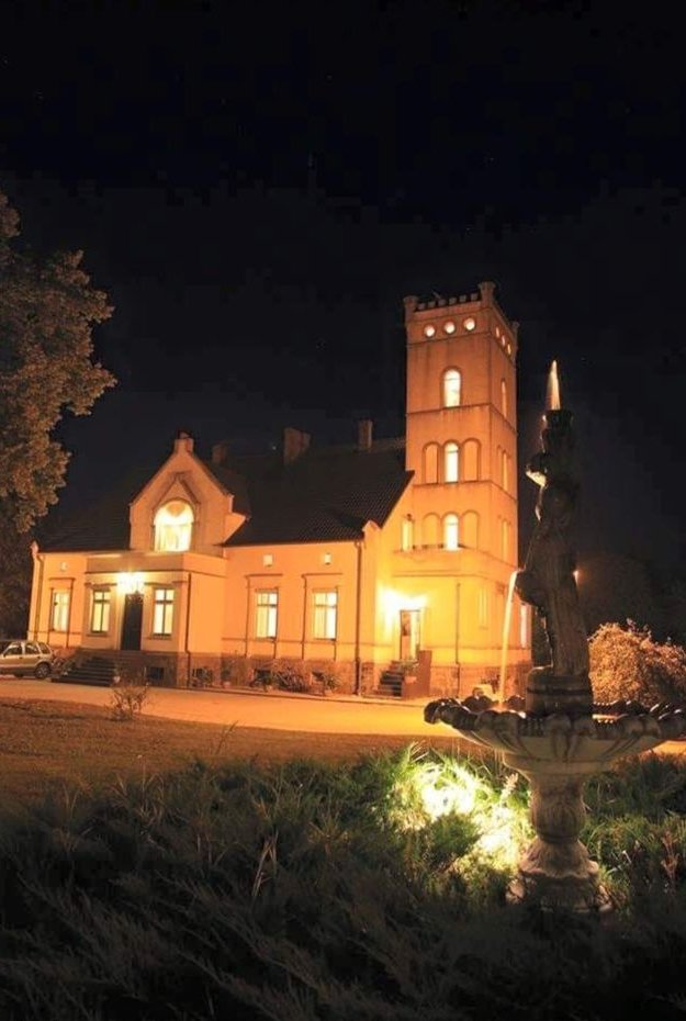 XIX-wieczny obiekt pałacowo-parkowy | 9 ha | 1106 m²