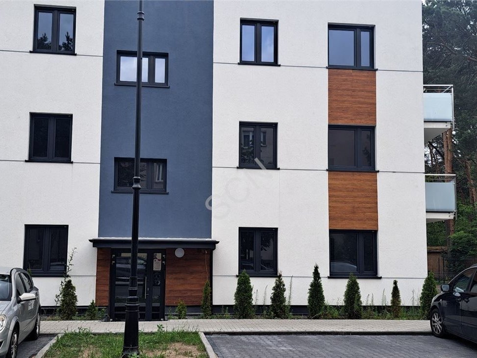 Cały budynek na sprzedaż! Usługi || Mieszkania