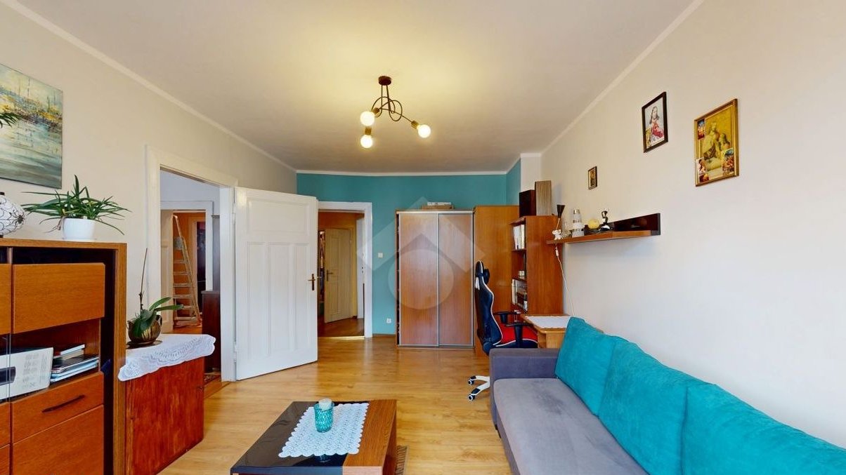 3 pokoje | Pełen rozkład | Wyremontowana elewacja i klatka schodowa