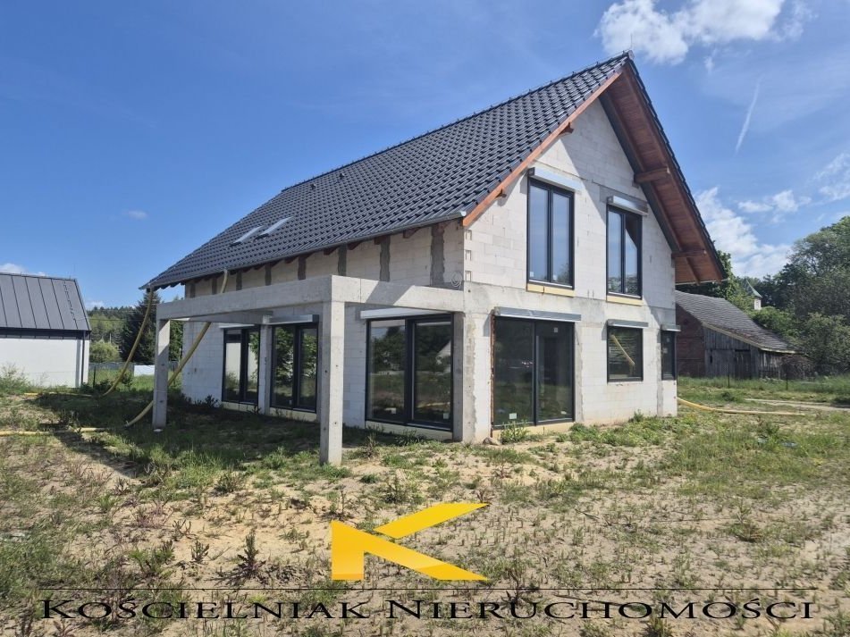 Ładny rodzinny dom z odpowiednią działką Drzonów.