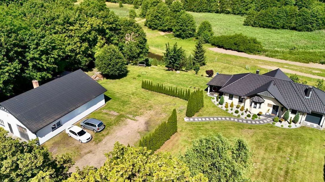 DOM BELNO - Malownicza Posiadłość