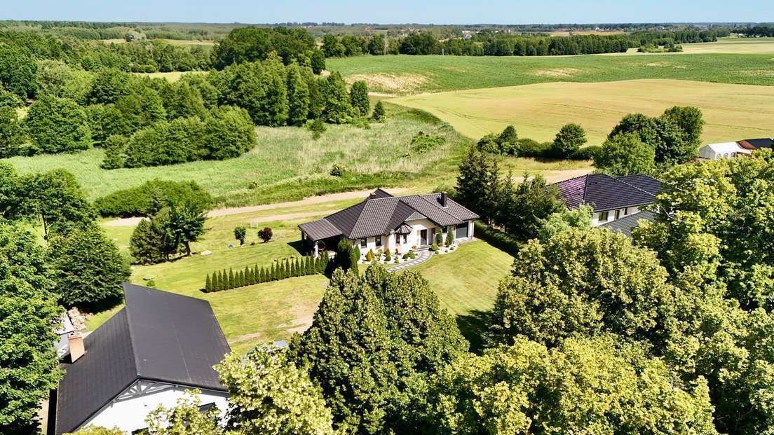 DOM BELNO - Malownicza Posiadłość