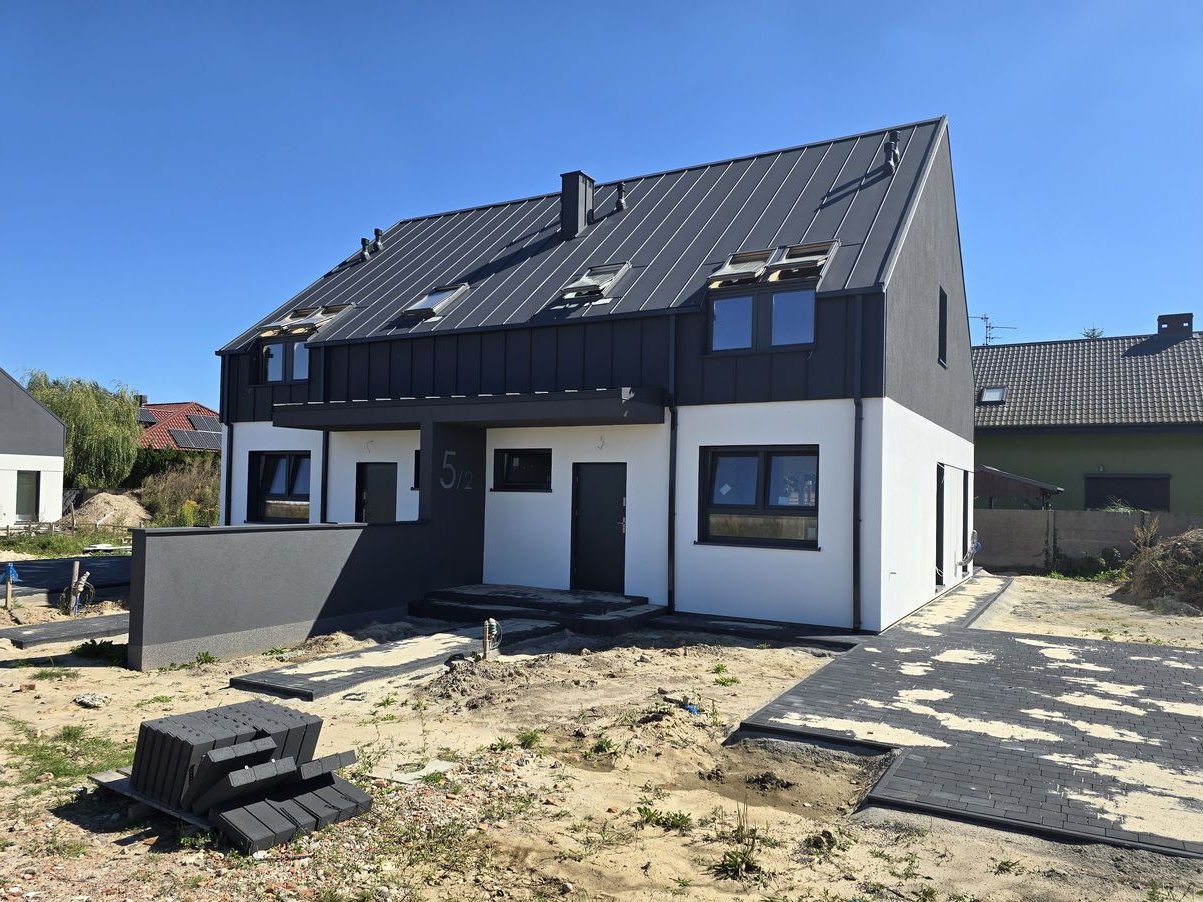 Połowa domu Daszewice/Kamionki 107m2+30m2 strych