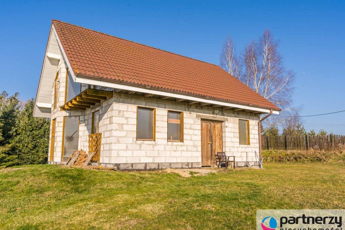 Duża działka z domem w stanie surowym zamkniętym!