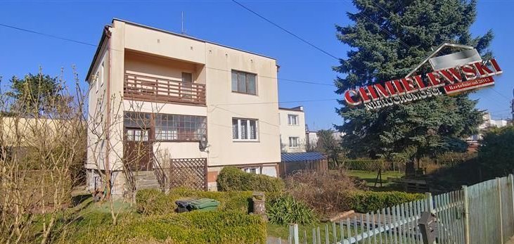 Wolnostojący dom jednorodzinny na Rokosowie.