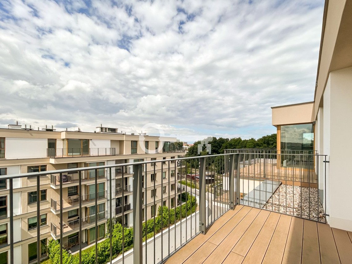 Apartament z tarasem 15 min od plaży w Brzeżnie