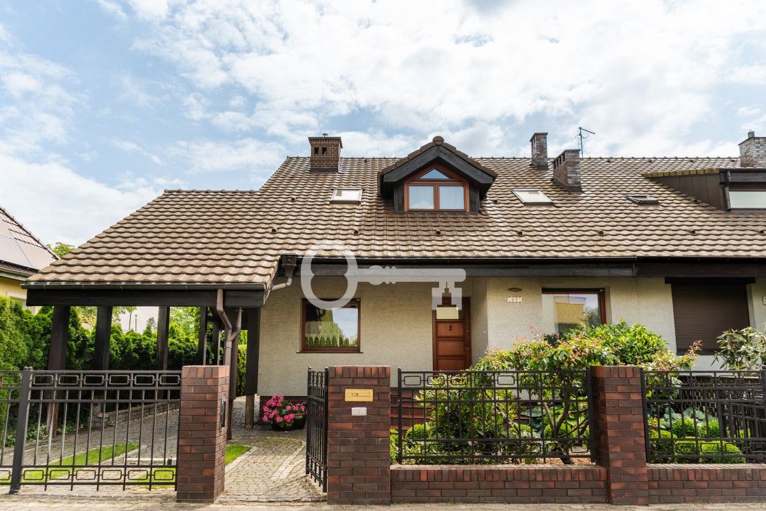 6 pokoi | Dom z ogrodem, stawem i drugim budynkiem