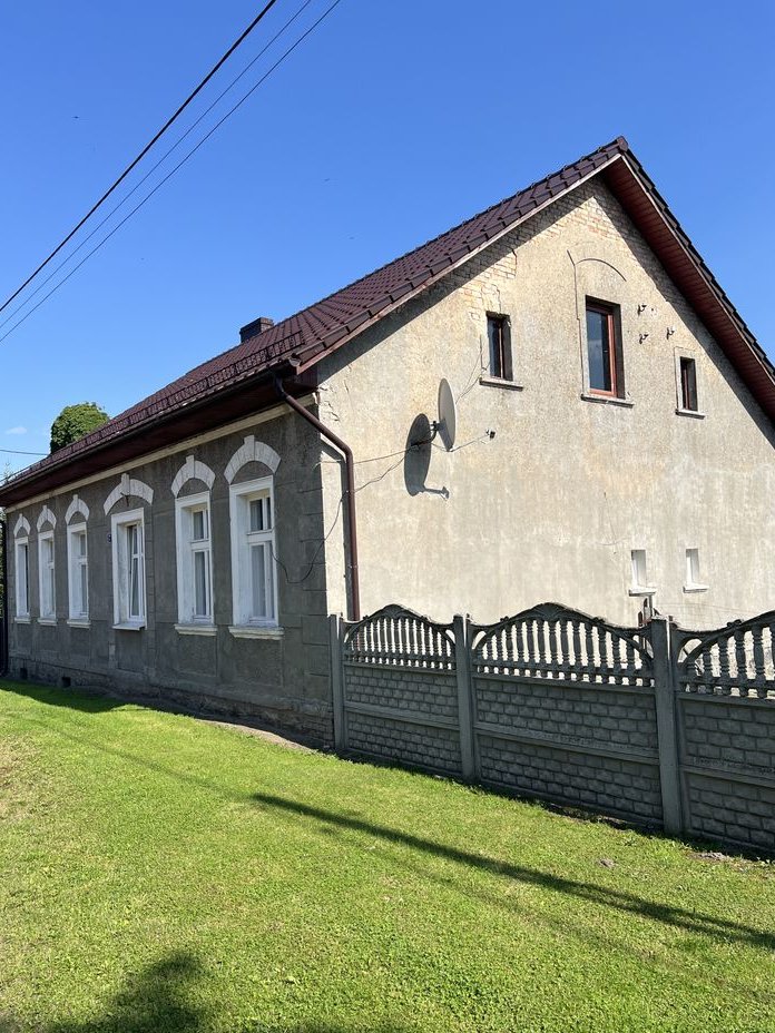 Siedlisko z potencjałem – dom 220 m², budynki gospodarcze, NIŻSZA CENA