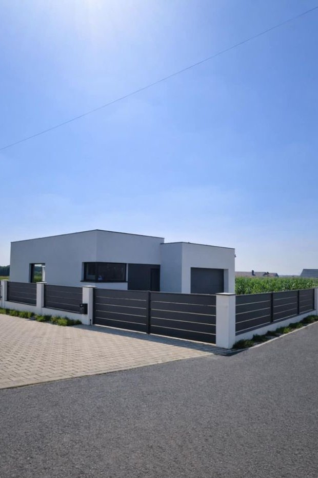 Dom dla wymagających! 45 samego Salonu + bardzo uspokajający widok!