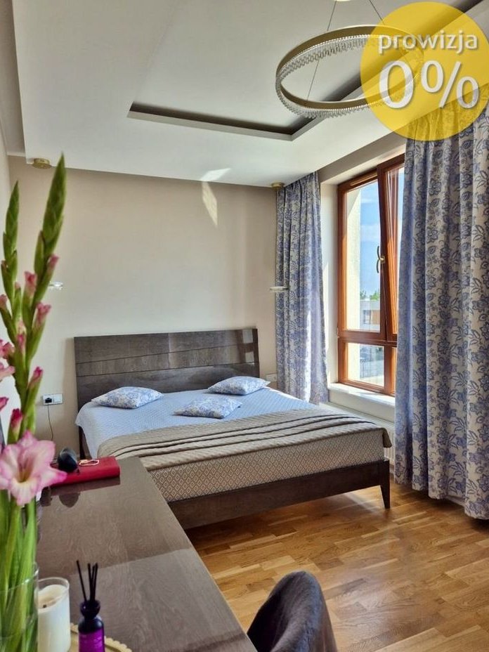 Apartament dwupoziomowy z dużym tarasem