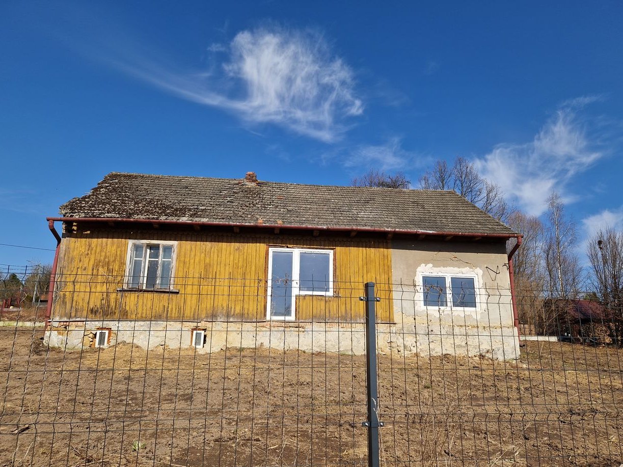 Sułów gm. Biskupice dom do remontu