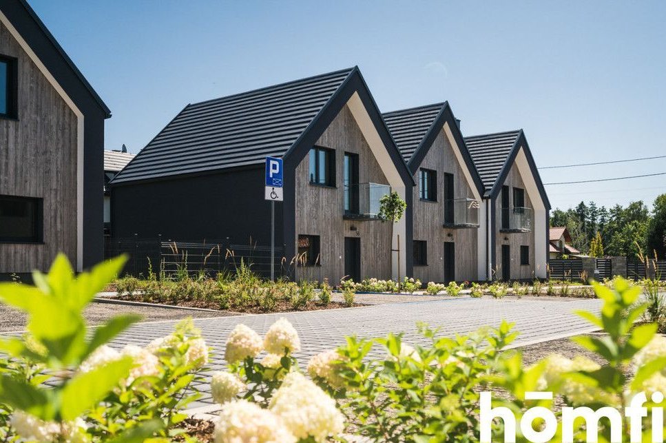 Gotowe domy z 2 miejscami postojowymi w cenie