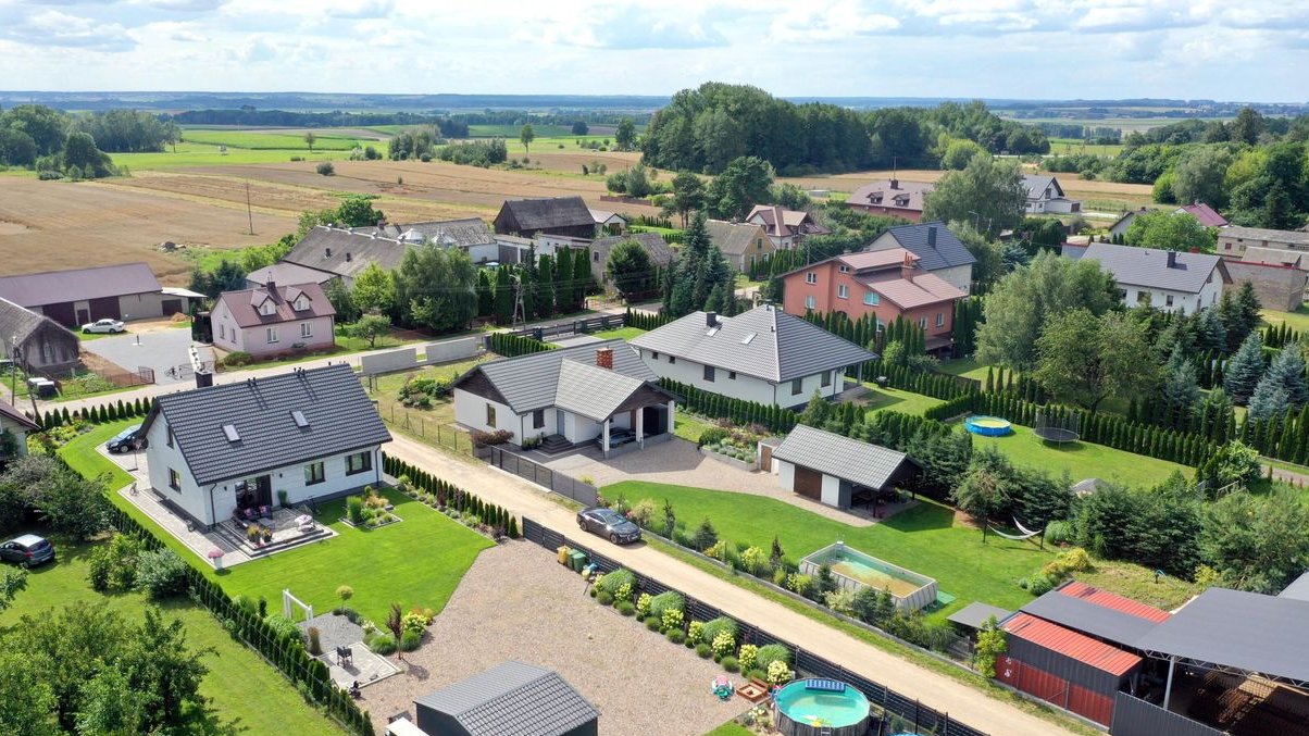 Nowa cena! Dom z przestrzenią do prowadzenia biznesu