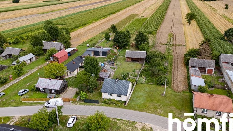 Dom do remontu z dużym gospodarstwem w Lucinie