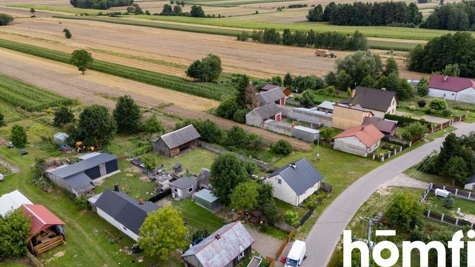 Dom do remontu z dużym gospodarstwem w Lucinie
