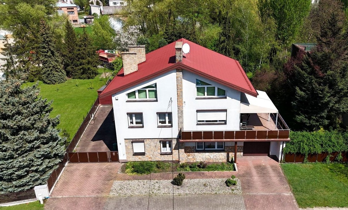 Dom na sprzedaż – taras 40 m² i sauna - Wieluń