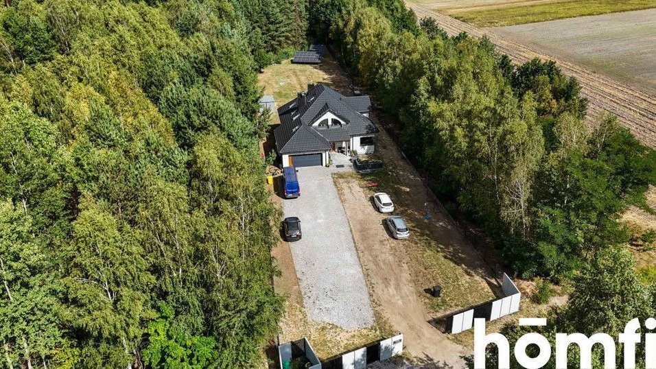 Energooszczędny dom z nowoczesną przestrzenią