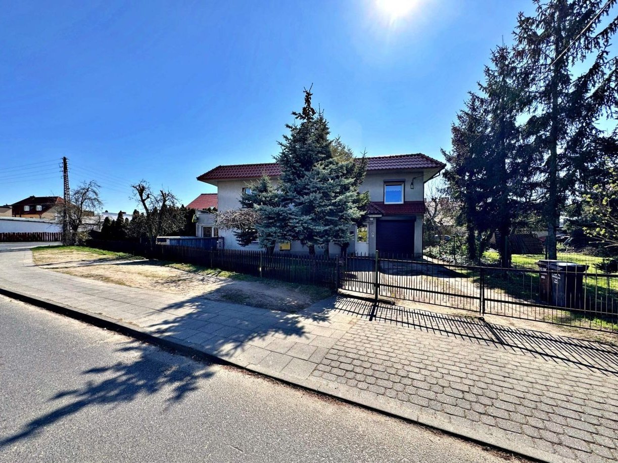 Duży Dom we Wrześni z Potencjałem | Lokale Użytkow