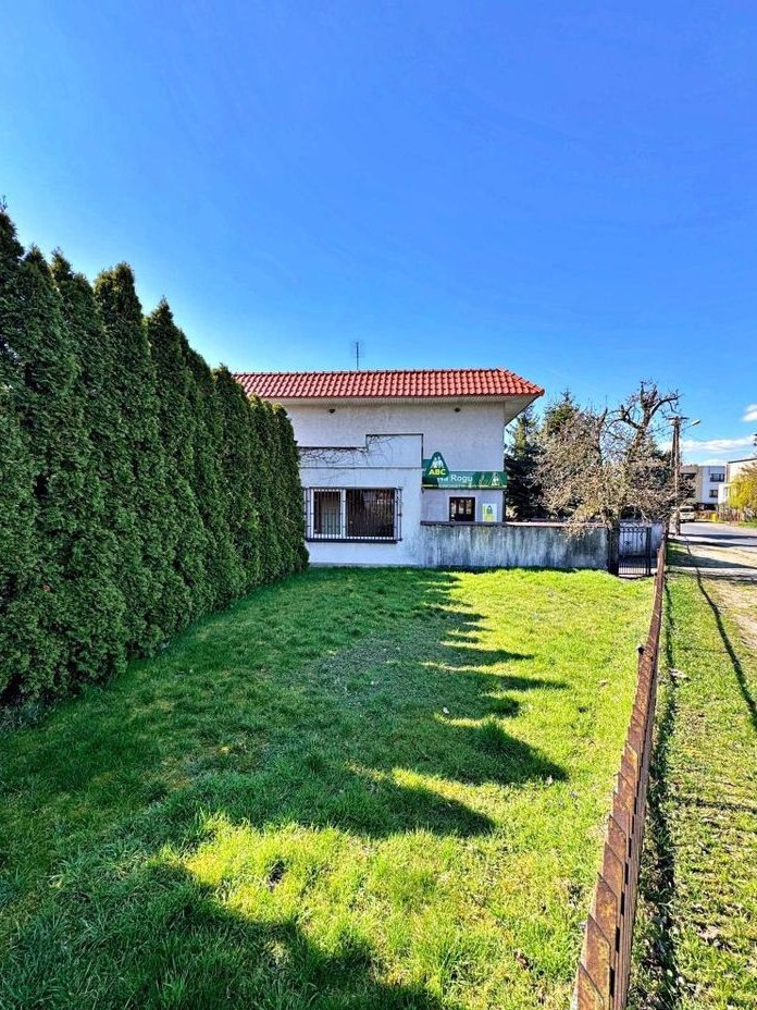 Duży Dom we Wrześni z Potencjałem | Lokale Użytkow