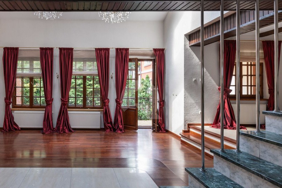 Wesoła Stara Miłosna dom przy Parku Krajobrazowym