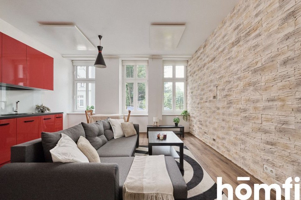 Dwupokojowe mieszkanie z piwnicą w centrum miasta