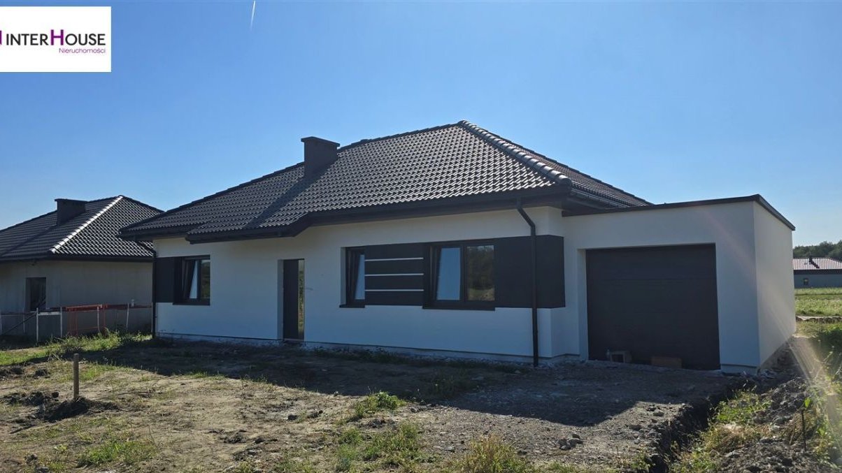 Bytom - Dom Parterowy Z Garażem