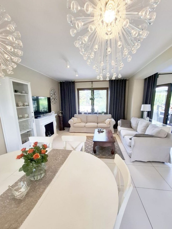 Przestronny dom z garażem w Świerklańcu