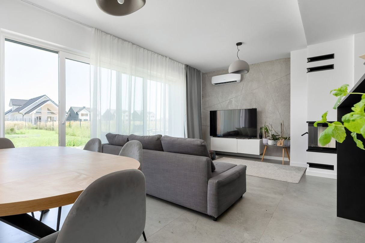 Dom: 5 pokoi, 3 łazienki, ogród 350 m2, pod Wrocławiem - BEZ PROWIZJI