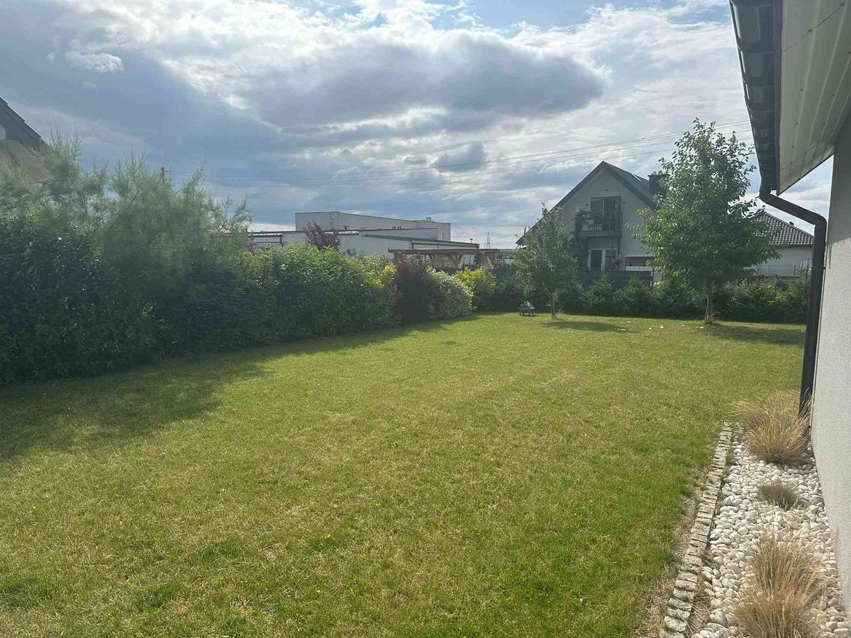 Dom wolnostojacy szkieletowy