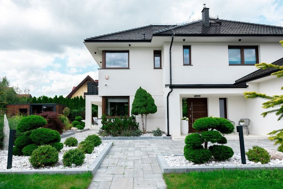 Nowoczesny dom z sauną, pięknym ogrodem - Wilkszyn