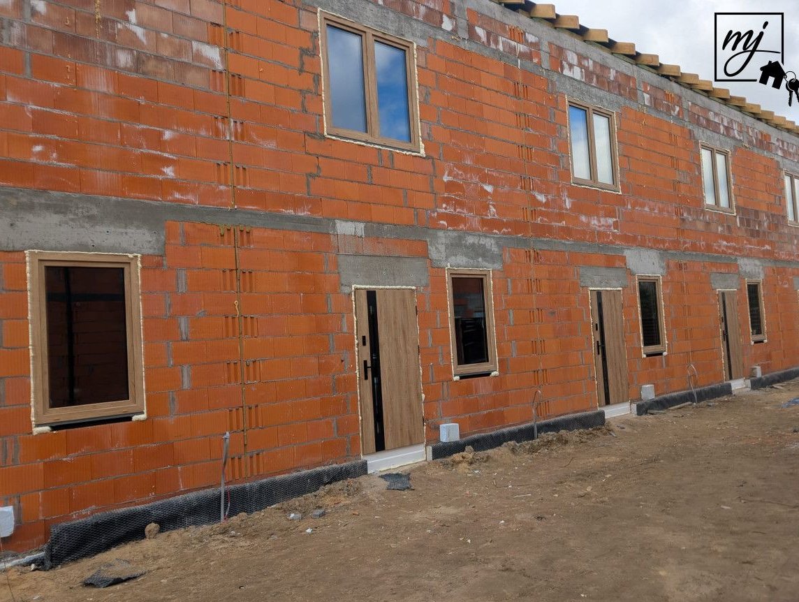 Cena Top Niezależny segment duże okno w kuchni