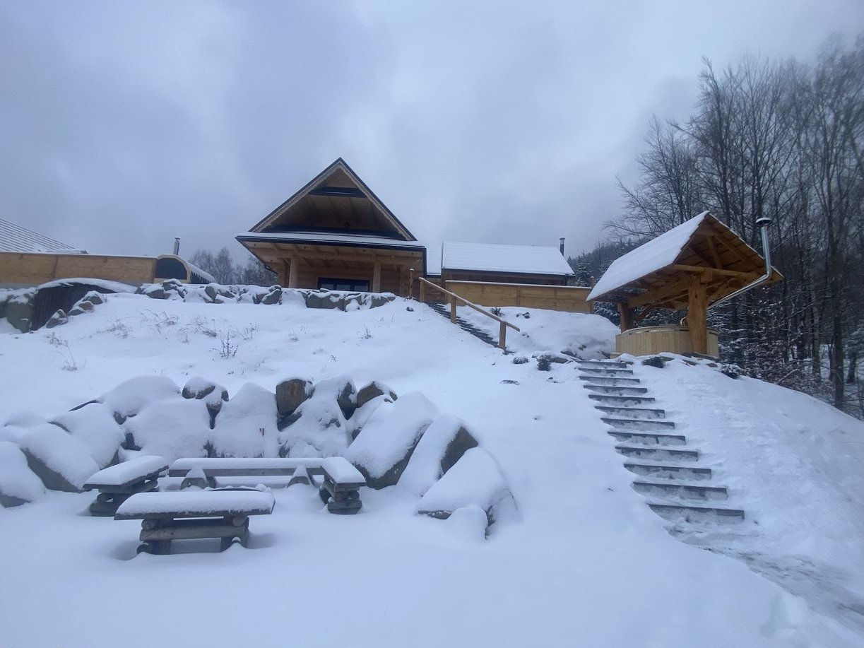Dom z półbala, willa, gotowy dochodowy biznes, rezydencja wypoczynkowa
