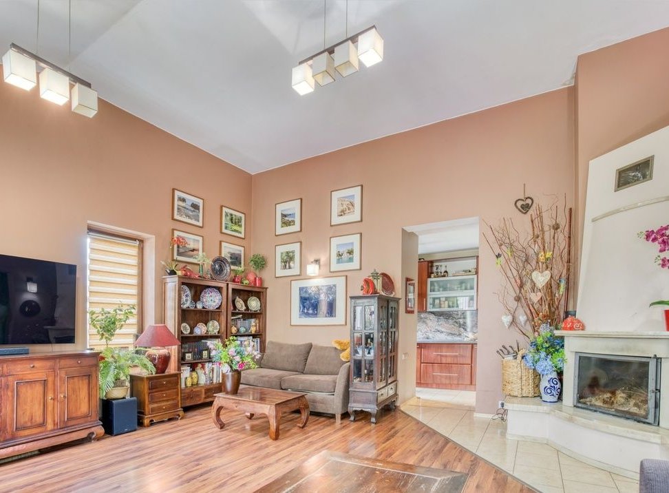 Przestronne 5 pokoi z dwoma balkonami przy Parku